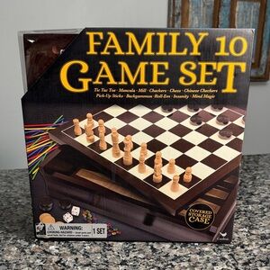 Classic Family 10 Game Set NEW